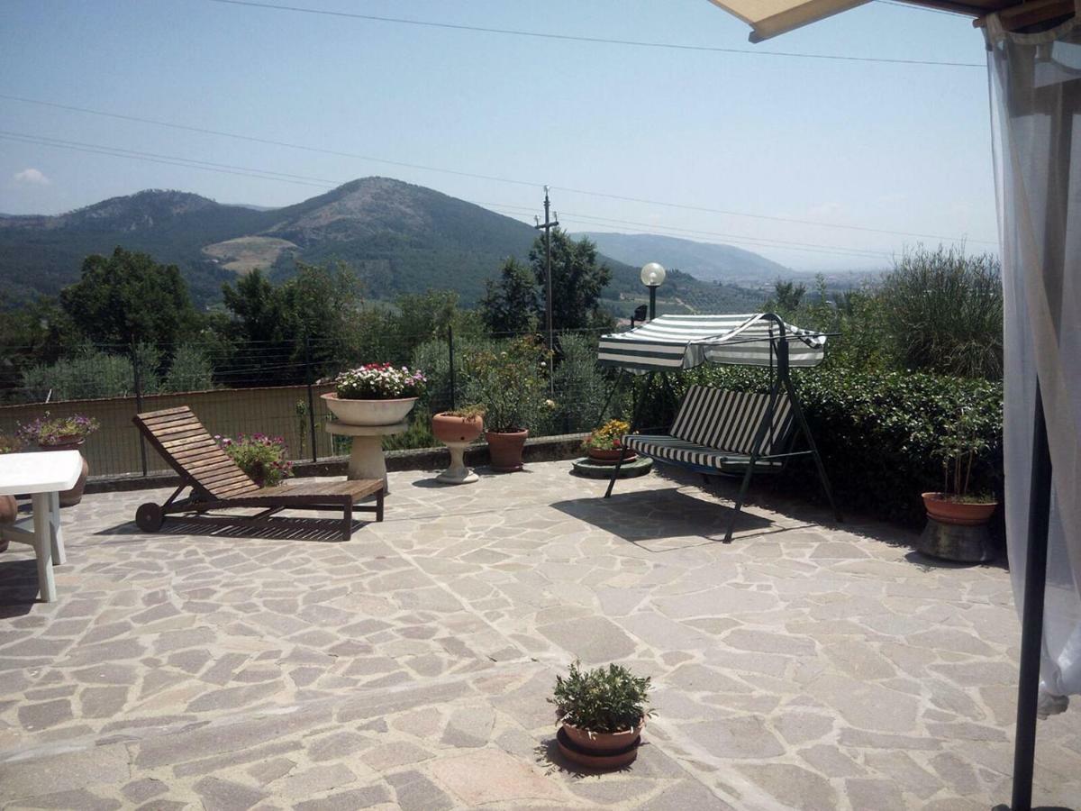 Borgo Della Rocca Bed & Breakfast Монтемурло Екстериор снимка