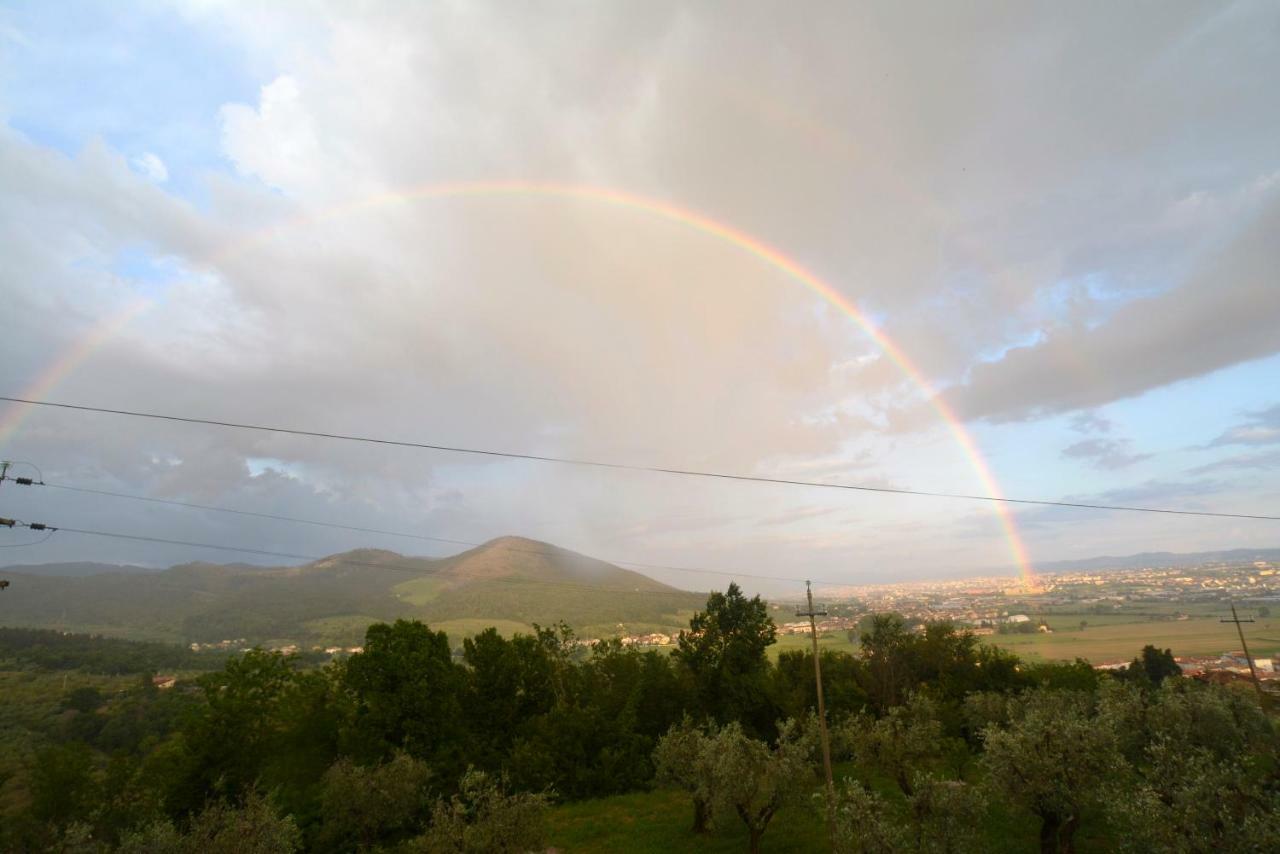 Borgo Della Rocca Bed & Breakfast Монтемурло Екстериор снимка