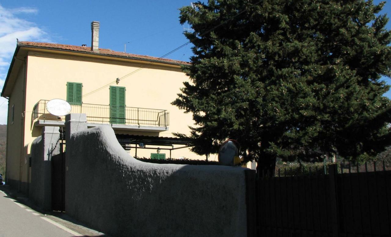 Borgo Della Rocca Bed & Breakfast Монтемурло Екстериор снимка